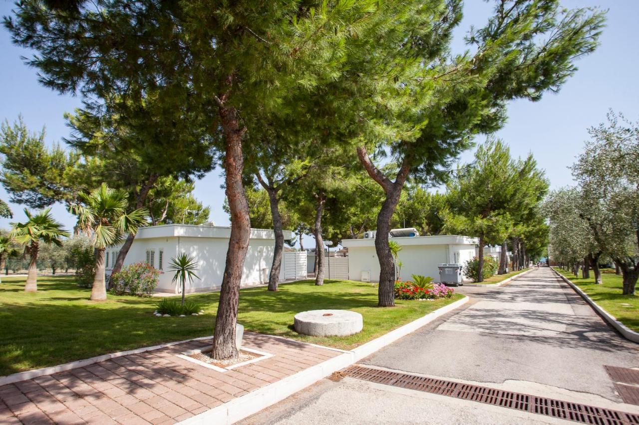 Villaggio Baia Del Monaco マンフレドーニア エクステリア 写真